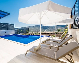 Kaş Ulugöl'de Eşsiz Doğada, Özel Havuzlu, Kiralık Villa - 2