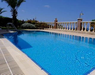 Alanya'da Tesis İçerisinde, Özel Havuzlu, Lüks Villa - 2