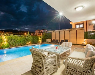 Kaş Andifli'de Özel Havuzlu, Jakuzili, 4 Kişi Kapasiteli Kiralık Villa - 3