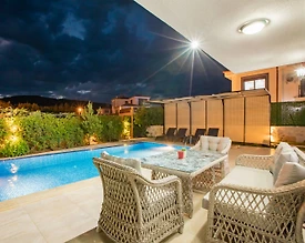 Kaş Andifli'de Özel Havuzlu, Jakuzili, 4 Kişi Kapasiteli Kiralık Villa - 3