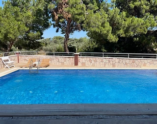 İzmir Seferihisar'da Sakin Konumda, Özel Havuzlu, Konforlu Villa - 1