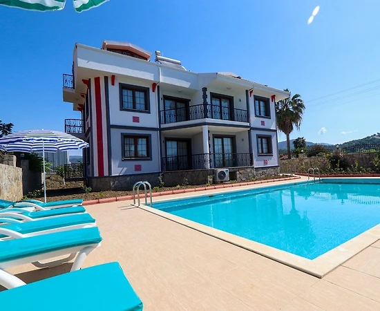 Fethiye Foça'da Geniş Ailelere Uygun, Özel Havuzlu, Müstakil Villa - 1