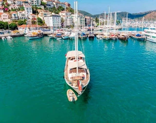 Fethiye'nin Eşsiz Sularında, 12 Kişilik Kiralık Gulet - 3