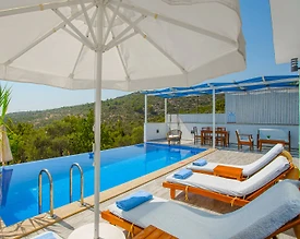 Kaş Üzümlü'de Yemyeşil Doğa Manzaralı, Özel Havuzlu, Jakuzili Villa - 3