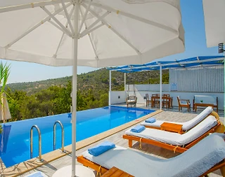 Kaş Üzümlü'de Yemyeşil Doğa Manzaralı, Özel Havuzlu, Jakuzili Villa - 3