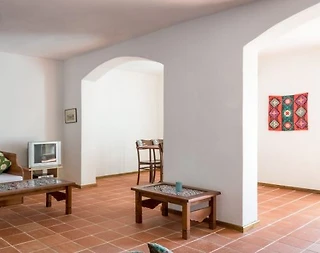 Datça İskele'de Merkezi Konumda, Ortak Havuzlu, Konforlu Ev  - 5