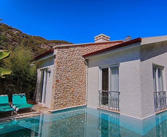 Fethiye Ölüdeniz'de Plaja Yakın, Özel Havuzlu, Kiralık Villa - 1