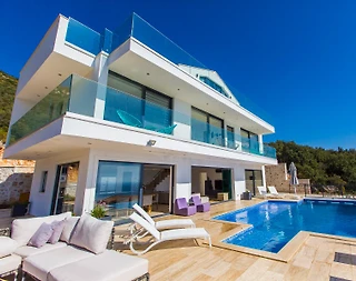 Kaş Kalkan'da Denize Yakın, Sinema Odalı, Lüks Villa - 1