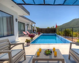 Kaş Sarıbelen'de, Doğa Manzaralı, Özel Havuzlu, Kiralık Villa - 2