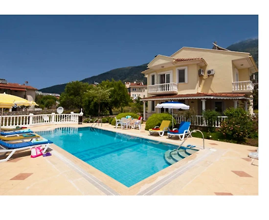 Fethiye Ölüdeniz'de Muhteşem Dağ Manzaralı, Özel Havuzlu, Kiralık Villa - 1