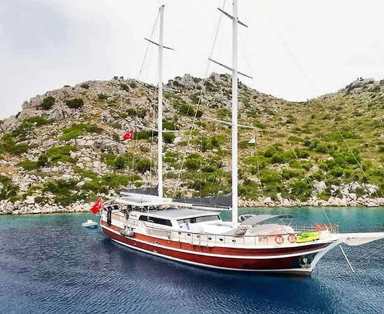 Fethiye Göcek'in Soğuk Sularında, 14 Kişilik, 4 Kabinli, Lüks Gulet - 1