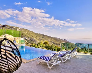 İslamlar'da Muhteşem Gün Batımı Manzaralı, Isıtmalı Havuzlu, Kiralık Villa - 2