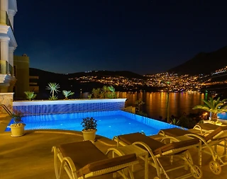 Kalkan Kışla'da Denize Yürüme Mesafesinde, Özel Havuzlu, Lüks Villa - 4