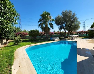 Antalya Manavgat'ta Geniş Bahçeli, Özel Havuzlu, 3+1 Şık Villa - 5