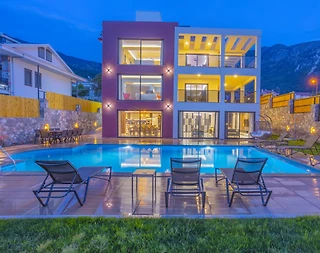 Fethiye Ölüdeniz'de Görkemli, 10 Kişilik, Özel Havuzlu, Lüks Villa - 1