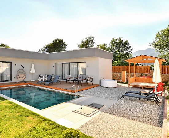 Fethiye Yeşilüzümlü'de Doğa İle İç İçe, Özel Havuzlu, 2+1 Lüks Villa - 1