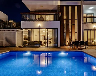Muğla Bodrum'da Marinaya Yakın, Özel Havuzlu, Manzaralı Villa - 2
