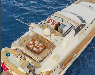 Bodrum'da Engin Denizlere Yolculuk, Kiralık Motoryat - 3