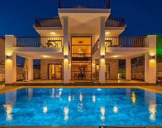 Fethiye Ölüdeniz'de Göz Alıcı Tasarımlı, Özel Havuzlu, Jakuzili Villa - 3