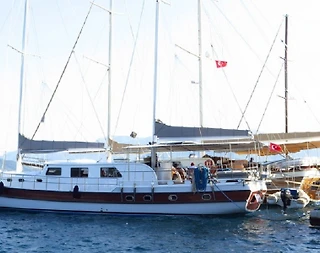 Marmaris Koylarında 5 Kabinli, Klimalı, Ekonomik Kiralık Tekne - 2