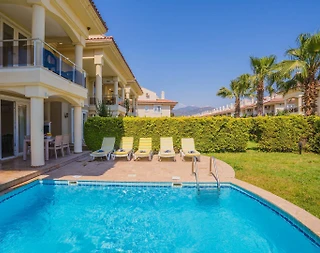 Fethiye Karagedik'te Site İçerisinde, Özel Plaj ve Havuzlu, Şık Villa - 4