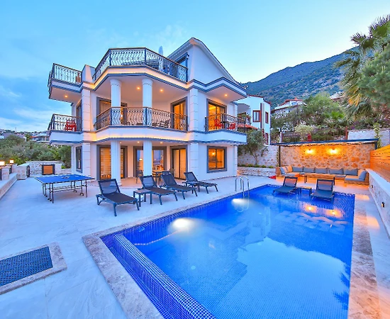 Kaş Kalkan'da Deniz Manzaralı, Özel Havuzlu, Jakuzili, Lüks Villa - 1