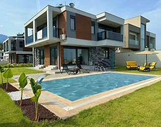 Kemer Tekirova'da Lüks Tasarıma Sahip, Özel Havuzlu, Geniş Villa - 1