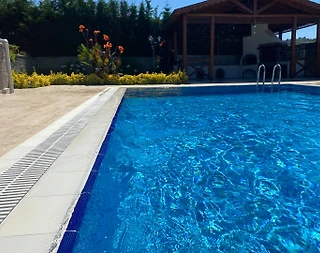 İstanbul Şile'de Geniş Bahçeli, Özel Havuzlu, Ahşap Villa - 4