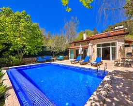 Kaş Sarıbelen'de Isıtmalı Kapalı Havuzlu, Jakuzili, Lüks Villa - 2