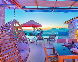 Kaş Yeşilköy'de Muhteşem Taş Mimarili, Özel Havuzlu, Lüks Villa - 3