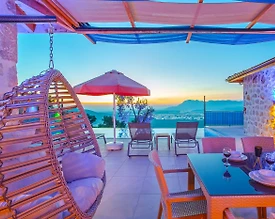 Kaş Yeşilköy'de Muhteşem Taş Mimarili, Özel Havuzlu, Lüks Villa - 3