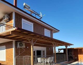 Serik Kadriye'de Doğa İçerisinde, Özel Havuzlu, Ahşap Mimarili Villa - 1