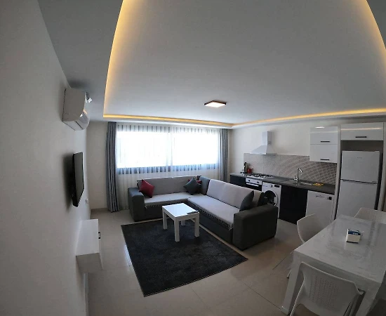 Çeşme Dalyan'da Çiftlere Uygun, Merkezi Konumda, Konforlu Suit - 1