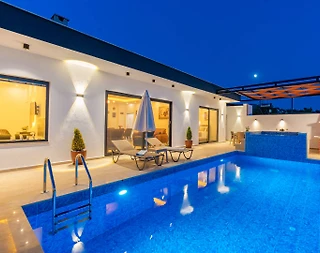 Kaş Üzümlü'de Yeşillikler İçerisinde, Özel Havuzlu, Balayı Villası - 5