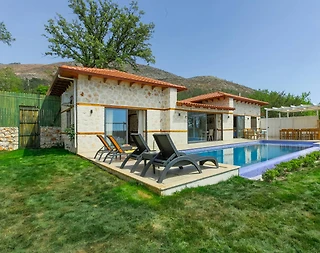 Kaş Üzümlü'de Çocuk Oyun Alanlı, Özel Havuzlu, Modern Villa - 3