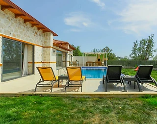 Kaş Üzümlü'de Çocuk Oyun Alanlı, Özel Havuzlu, Modern Villa - 1