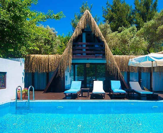 Kaş İslamlar'da Çekirdek Ailelere Uygun, Özel Havuzlu, Estetik Villa - 1