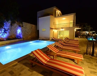 Kalkan'da Muhteşem Manzaralı, Özel Havuzlu, 12 Kişilik Konforlu Villa - 1