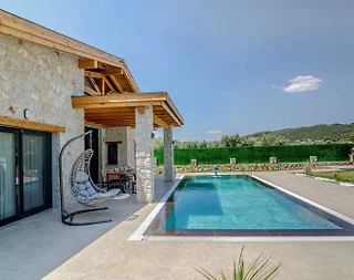 Muğla Seydikemer'de Doğa Manzaralı, Özel Havuzlu, 4 Kişilik Villa - 5