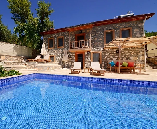 Kaş İslamlar'da Taş ve Ahşap Mimarili, Özel Havuzlu, 4 Kişilik Villa - 1