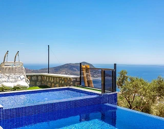Kaş Akbel'de Deniz Manzaralı, Özel Havuzlu ve Jakuzili, Bahçeli Villa - 5