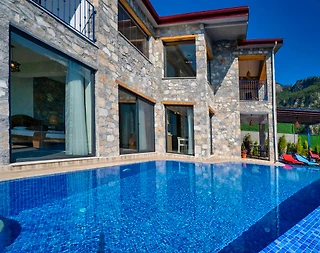Fethiye Karaağaç'ta Deniz ve Doğa Manzaralı, Özel Havuzlu, Lüks Villa - 1