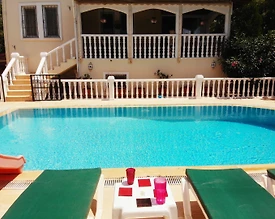 Fethiye Ölüdeniz'de 10 Kişilik, Özel Havuzlu, Barbekülü Villa - 3