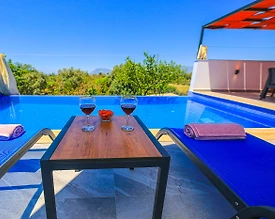 Kalkan Üzümlü'de Mükemmel Doğa Manzaralı, Özel Havuzlu, Kiralık Villa - 3