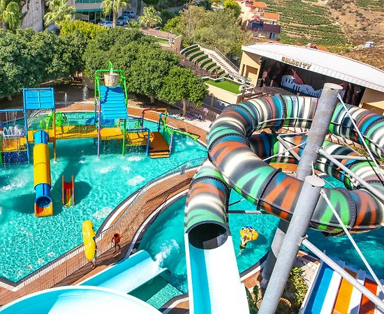 Alanya Kargıcak'ta Müthiş Tesis İçerisinde, Ortak Havuzlu Tatil Evi - 1