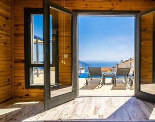 Kaş İslamlar'da Ahşap Mimarili, Sonsuzluk Havuzlu, Kiralık Villa - 1