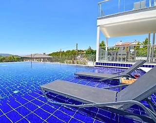 Fethiye Ölüdeniz'de Yemyeşil Bahçeli, Lüks Özel Havuzlu, Bahçeli Villa - 2