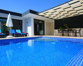 Kaş Sarıbelen'de Doğayla Baş Başa, Özel Havuzlu, Jakuzili Villa - 2