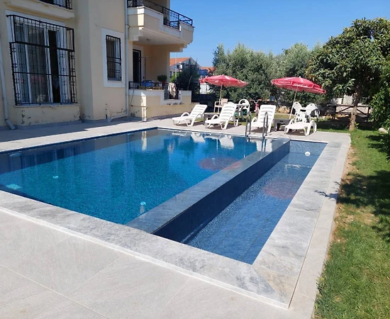 Fethiye Babataşı'nda Merkezi Konumda, Ortak Havuzlu, 1+1 Suit - 1