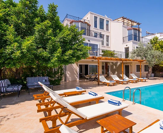 Kalkan'da Deniz Manzaralı, Özel Havuzlu, Sinema Odalı, Kiralık Villa - 1